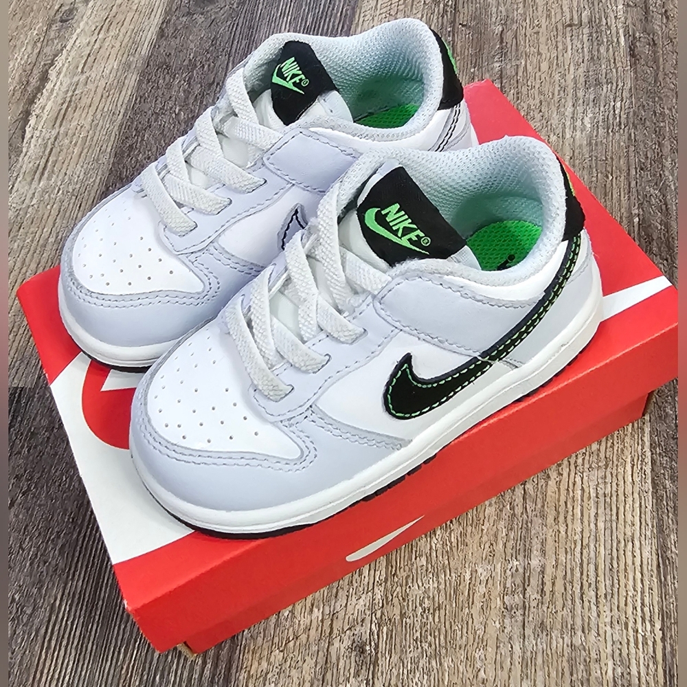 Nike Dunk LowWhite/Football Grey/Green Strike/BlackSize 6CStyle FB9107-107 - Picture 4 of 13